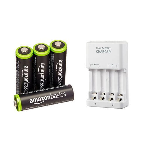 ニンテンドースイッチをプレイしながらJoy-Conを充電できる充電器｜Joy-Con拡張バッテリー（乾電池式）には充電池を併せて使うと経済的です。