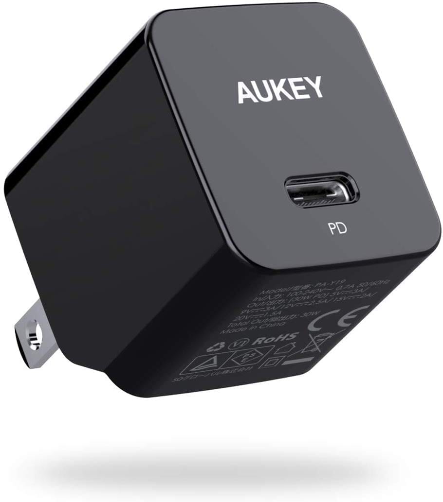 【Aukey PA-Y19レビュー】Ankerを上回るサイズと使い勝手！PD対応USB-Cポート搭載でスマホ・ノートPCを急速充電できる世界一コンパクトな急速充電器｜製品の公式画像