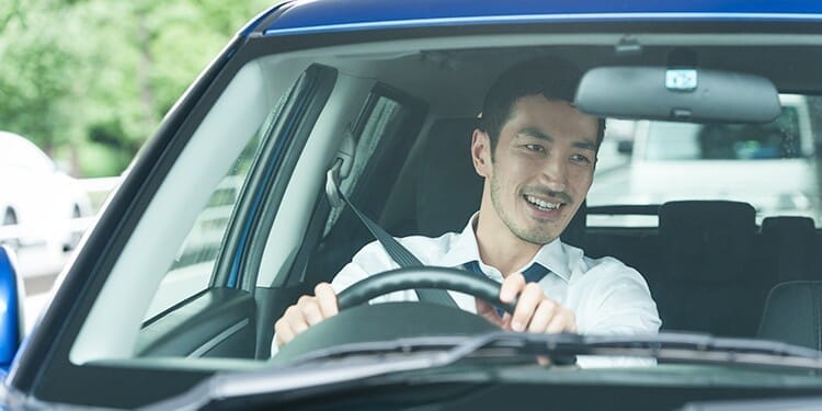 【耳で聴く本Amazon Audibleレビュー】『サピエンス全史』『嫌われる勇気』『多動力』など本一冊が無料！"ながら聴き"OKのボイスブックは最強インプット術｜活用法：運転中