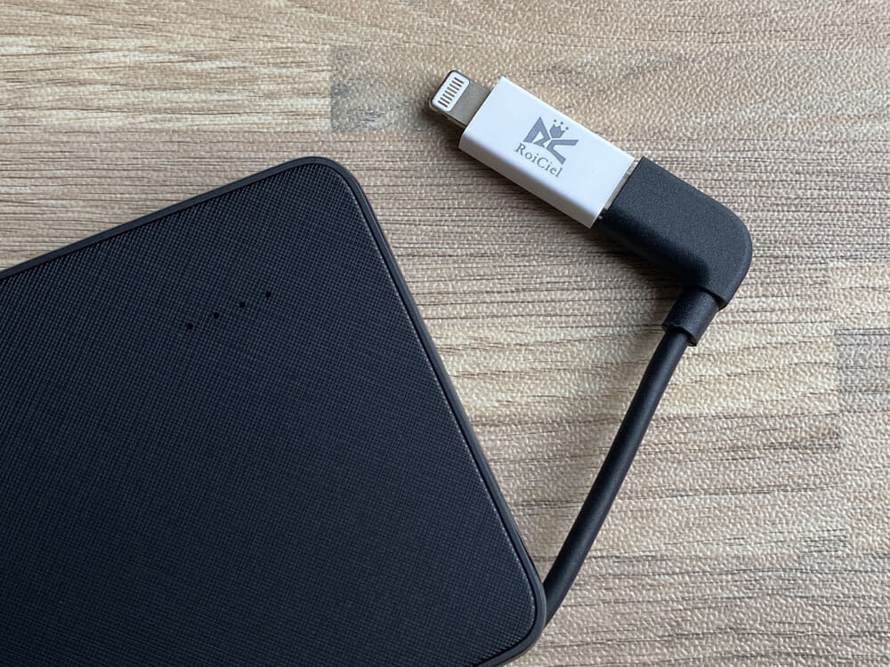 【Anker PowerCore+ 10000 with built-in USB-C Cableレビュー】USB-Cケーブル内蔵＆PD急速充電対応！充電ケーブル要らずのモバイルバッテリー｜付属品：変換アダプタがあれば、iPhoneも充電可能です！