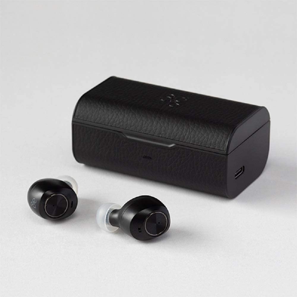 【AG TWS04Kレビュー】final監修の和製高音質TWS!9H連続再生&完全防水で史上最高の装着感を実現させた完全ワイヤレスイヤホン|付属の独自イヤピが秀逸|製品公式画像