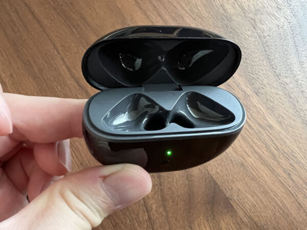 SOUNDPEATS Air3 Deluxレビュー|大口径14.2mmドライバー&先進ワイヤレス接続技術で高音質を実現!快適なワイヤレス体験が得られる高コスパTWS|外観・付属品